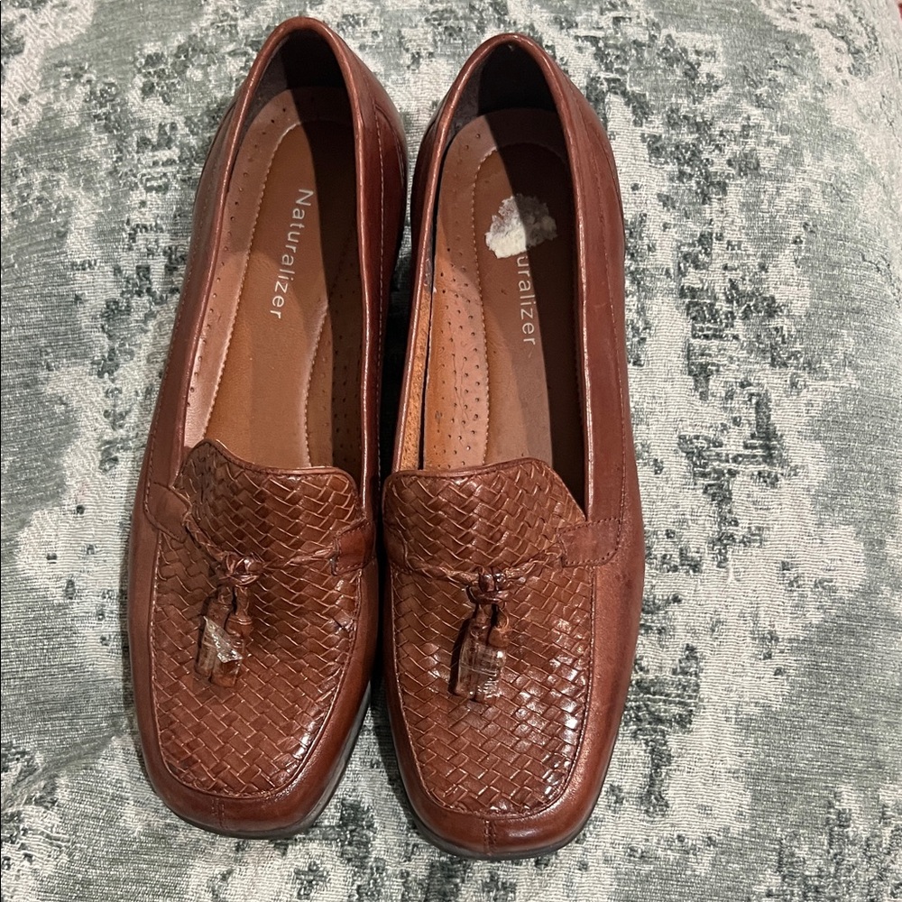 Naturalizer Women's Woven Brown Loafers